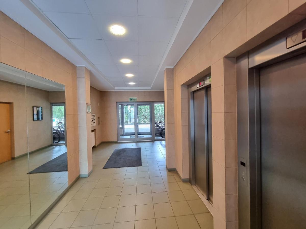 Saska Kepa Apartment Warschau Buitenkant foto